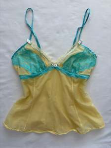 00’s Yellow and blue lace cami | Size 10