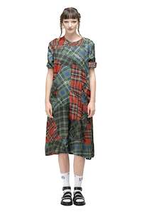 WOMENS: CARRIER DRESS IN CLANS PRINT, SS25