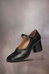 TABI MARY-JANES IN BLACK, SS24