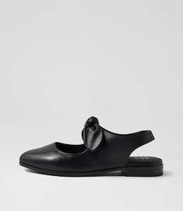 Oastley Xw Black Leather Flat Shoes by Ziera at Ziera NZ