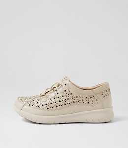 Sarmi Xf Almond Leather Sneakers by Ziera at Ziera NZ