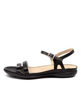 Shoe: Breeze W Black Leather by Ziera at Ziera NZ