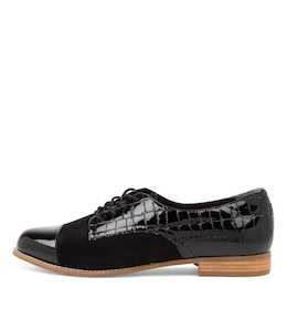 Tobin Xf Black Leather Lace Up Flat Shoes by Ziera at Ziera NZ