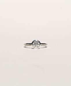 Frida Engagement Ring - Platinum, Round Brilliant Cut Diamond 0.80 carat