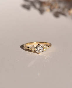 Jewellery manufacturing: Mon Cheri Engagement Ring - 18k Yellow Gold, Round Brilliant Cut Diamond 0.70 carat