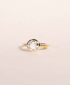 Frida Engagement Ring - 18k Yellow Gold, Round Brilliant Cut Lab Grown Diamond 2.12 carat