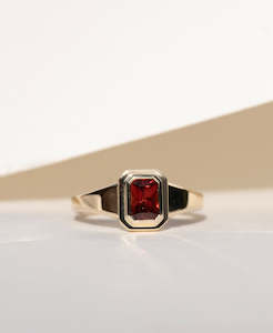 One of a Kind 466 - 9k Yellow Gold, Garnet