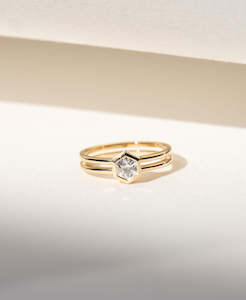 Limited Edition 174 - 18k Yellow Gold, Diamond