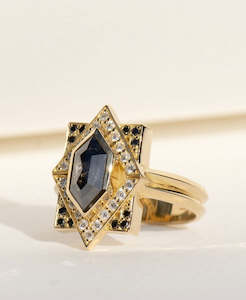 Jewellery manufacturing: One of a Kind 452 - 18k Yellow Gold, Black Diamond