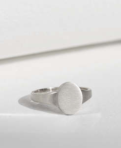 Jewellery manufacturing: Adamo Small Signet - Platinum