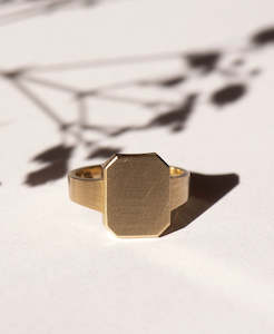 Jewellery manufacturing: Ahava Large Signet - 18k Yellow Gold